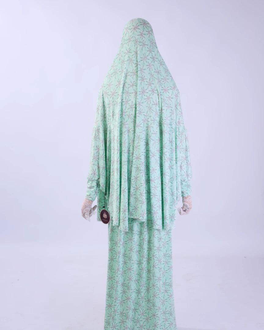 طقم صلاه حريمي مشجر